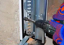 United Garage Door Service Arlington, VA 703-640-3441 - installation-side